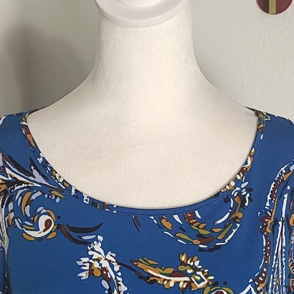 Chico's  Blue, Gold & White Floral Top with Bell Sleeves, Size 2, 2X - Picture 3 of 11